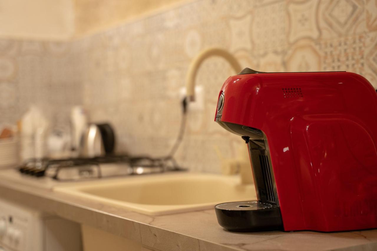 La Casa Della Felicita Apartment باري المظهر الخارجي الصورة