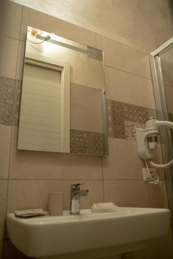 La Casa Della Felicita Apartment باري المظهر الخارجي الصورة